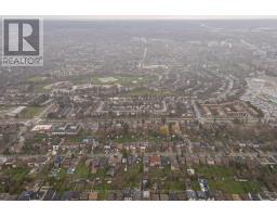 99 Spruce Avenue, Richmond Hill, ON L4C6V9 Photo 9
