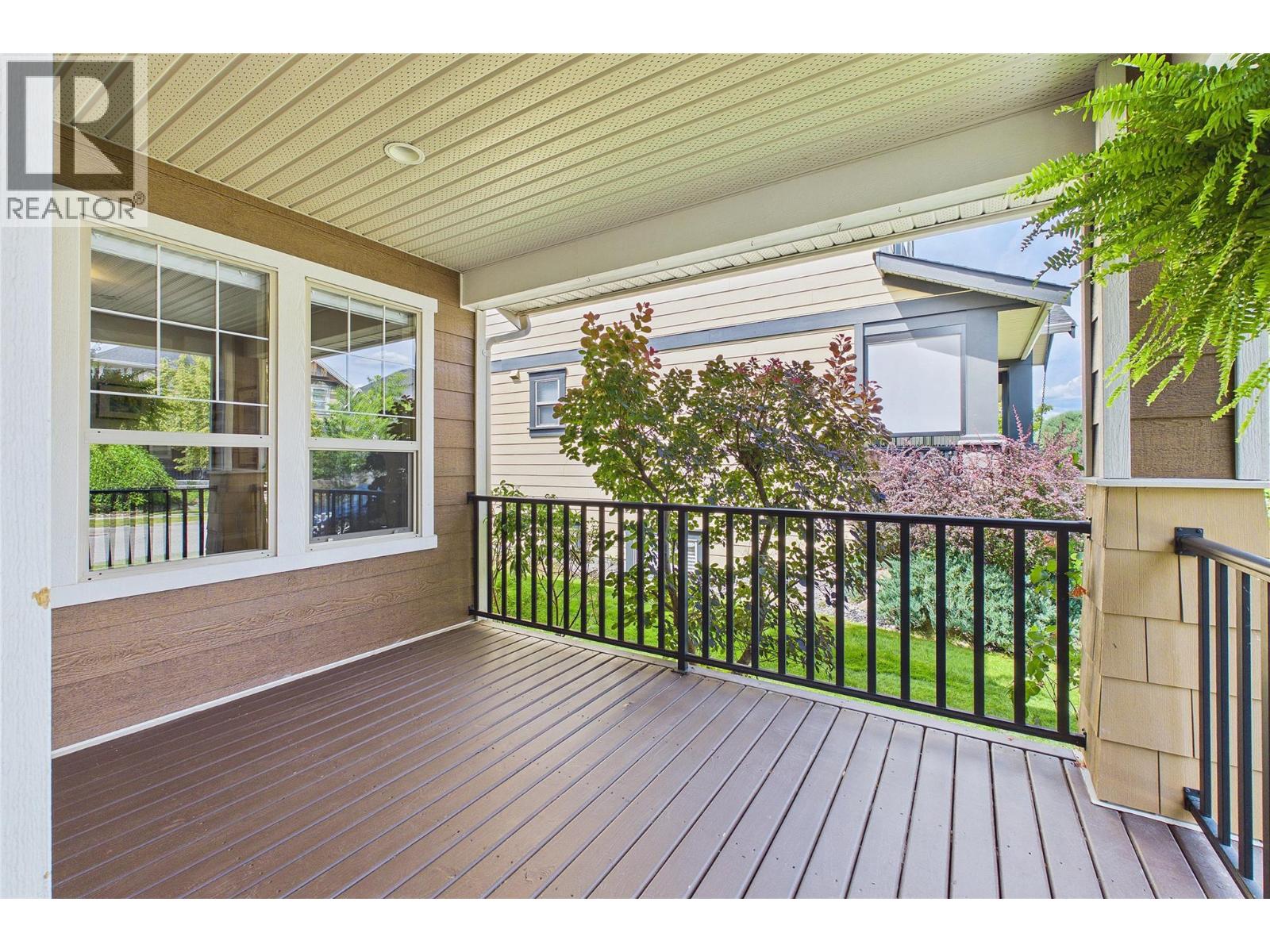  307 McCarren Avenue, Kelowna