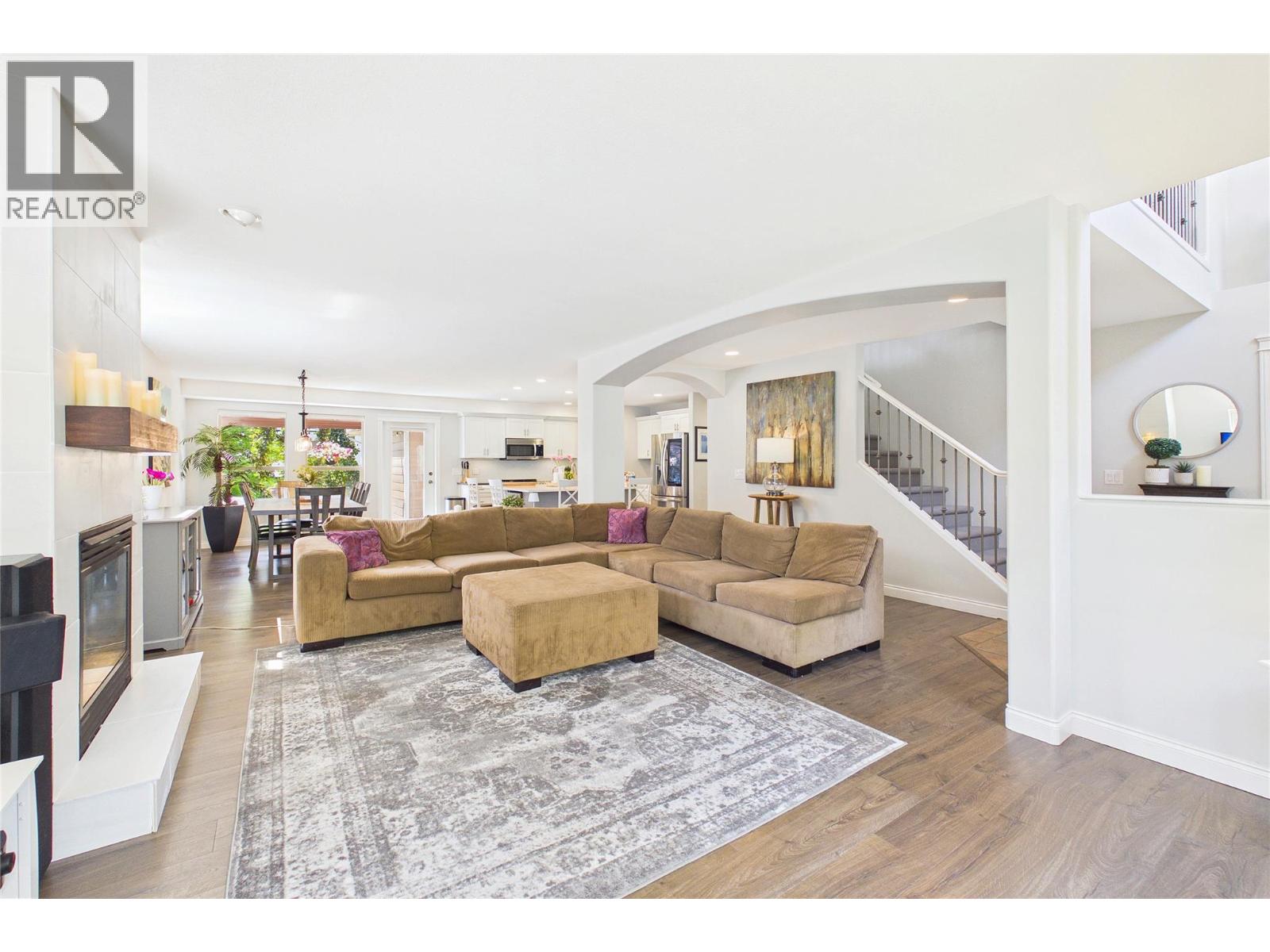  307 McCarren Avenue, Kelowna