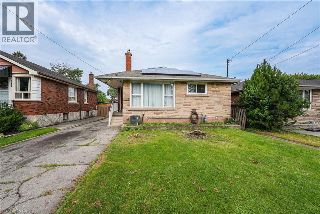 689 BURGESS Avenue - 1