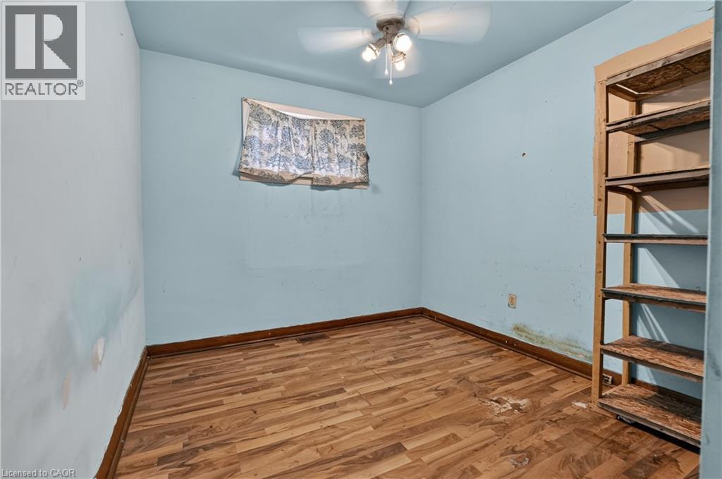 689 BURGESS Avenue - Image 8