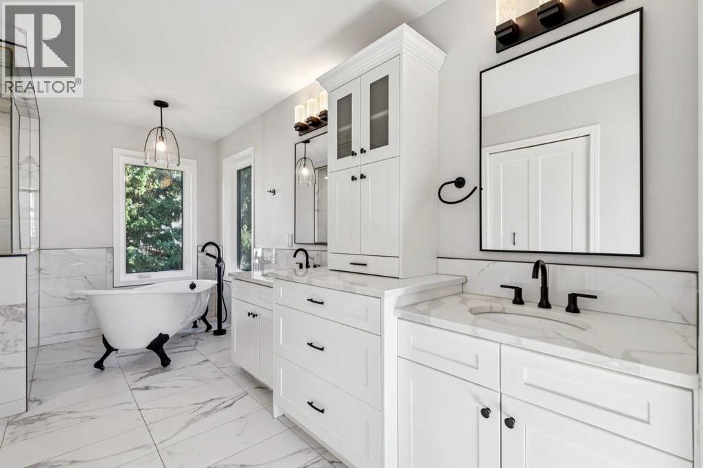 113 Hawkdale Bay NW - 23