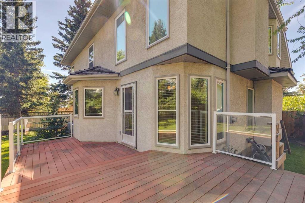 113 Hawkdale Bay NW - 38