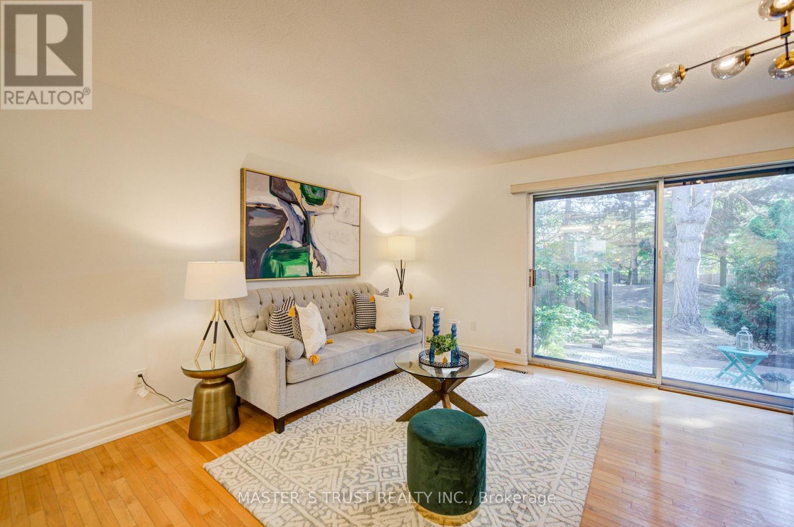 #61 15 BRIMWOOD BOULEVARD - Image 10