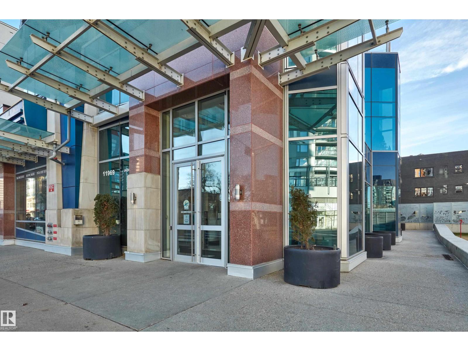 #502 11969 JASPER AV NW, Wîhkwêntôwin, Edmonton photo 1