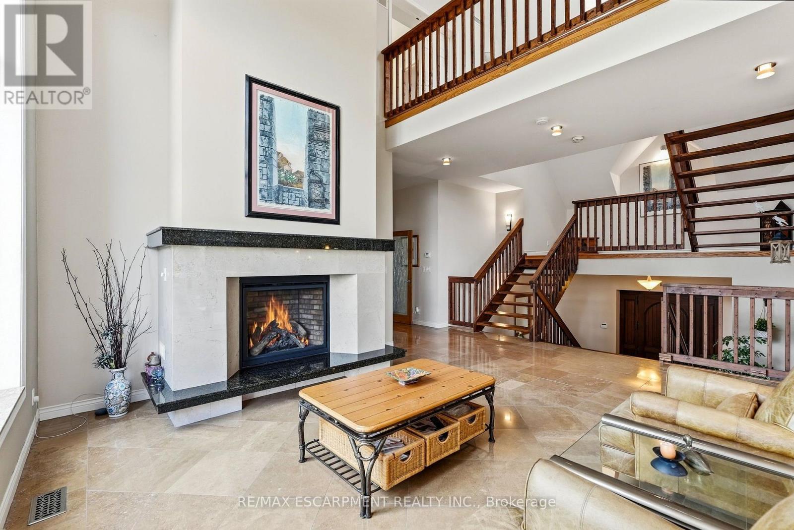 1296 DUNDAS STREET - 7