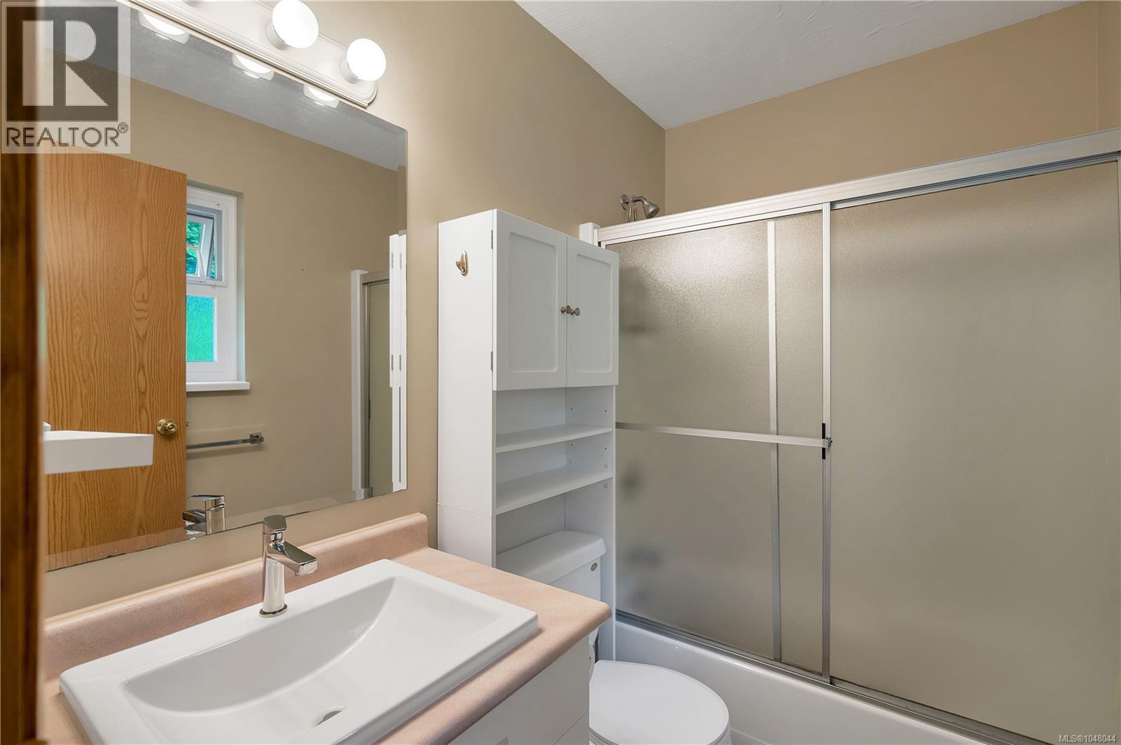 1920 Raven Pl, Campbell River