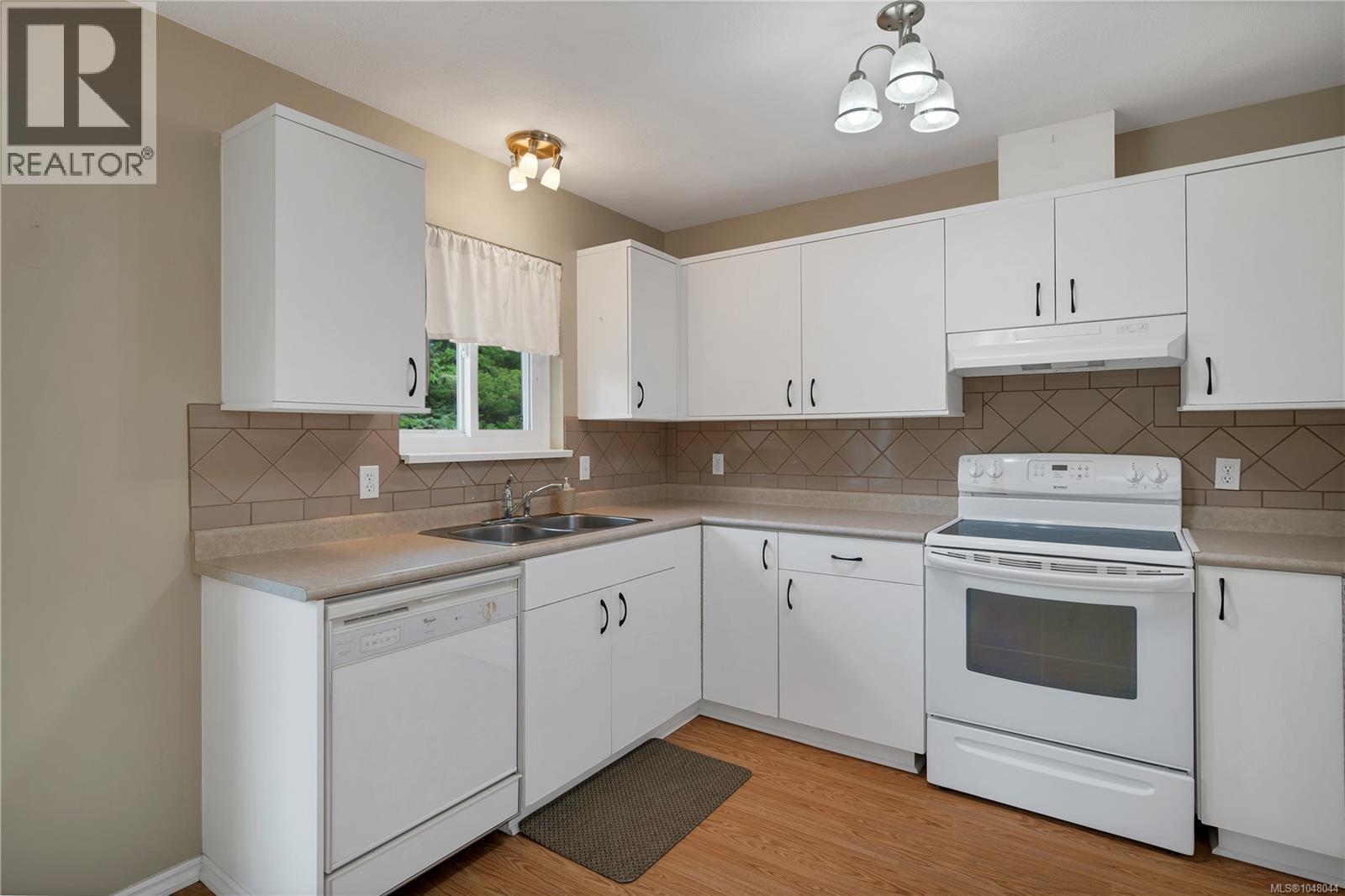 1920 Raven Pl, Campbell River