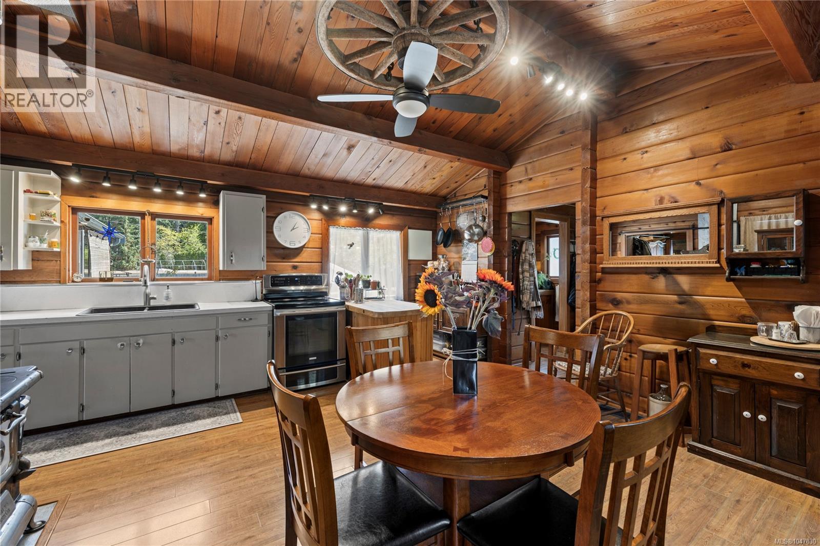 2310 Seabank Rd, Courtenay