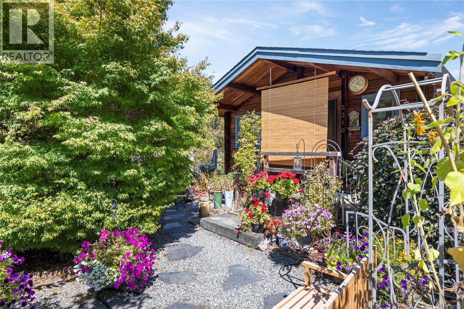 2310 Seabank Rd, Courtenay