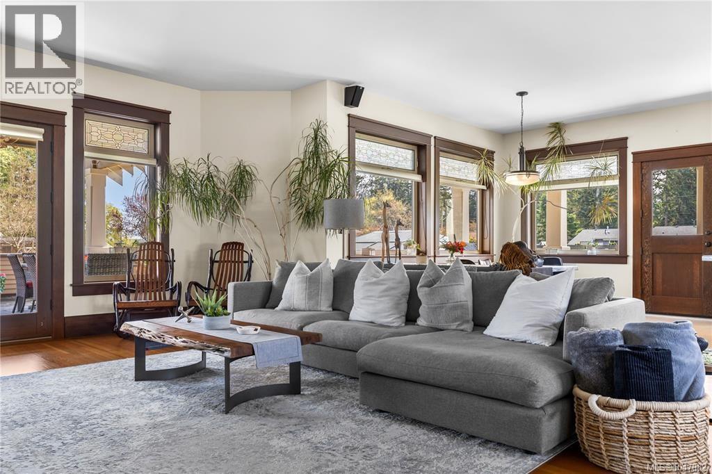 3816 Stuart Pl, Campbell River