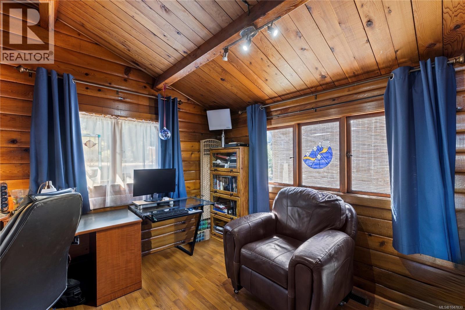 2310 Seabank Rd, Courtenay