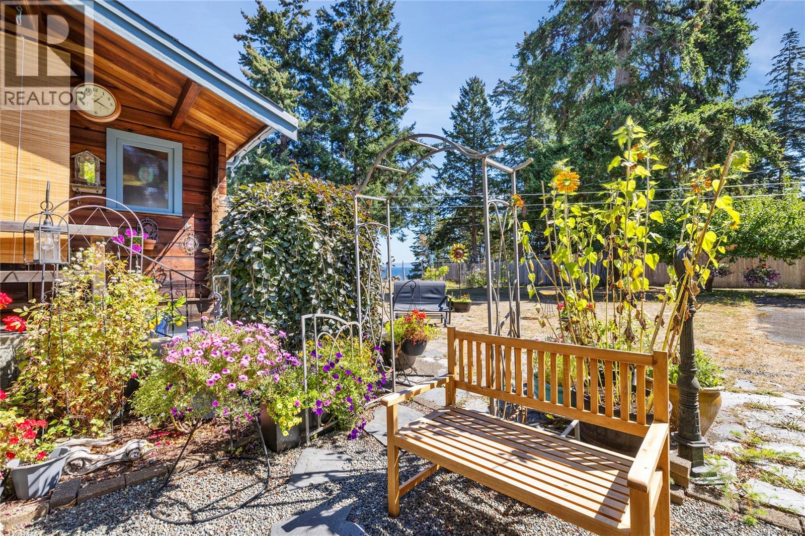2310 Seabank Rd, Courtenay