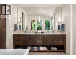 2pc Bathroom - 195 Ravine Drive, Coldstream, BC V1B4C9 Photo 22