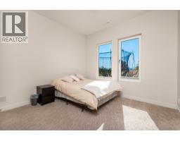 195 Ravine Drive, Coldstream, BC V1B4C9 Photo 48