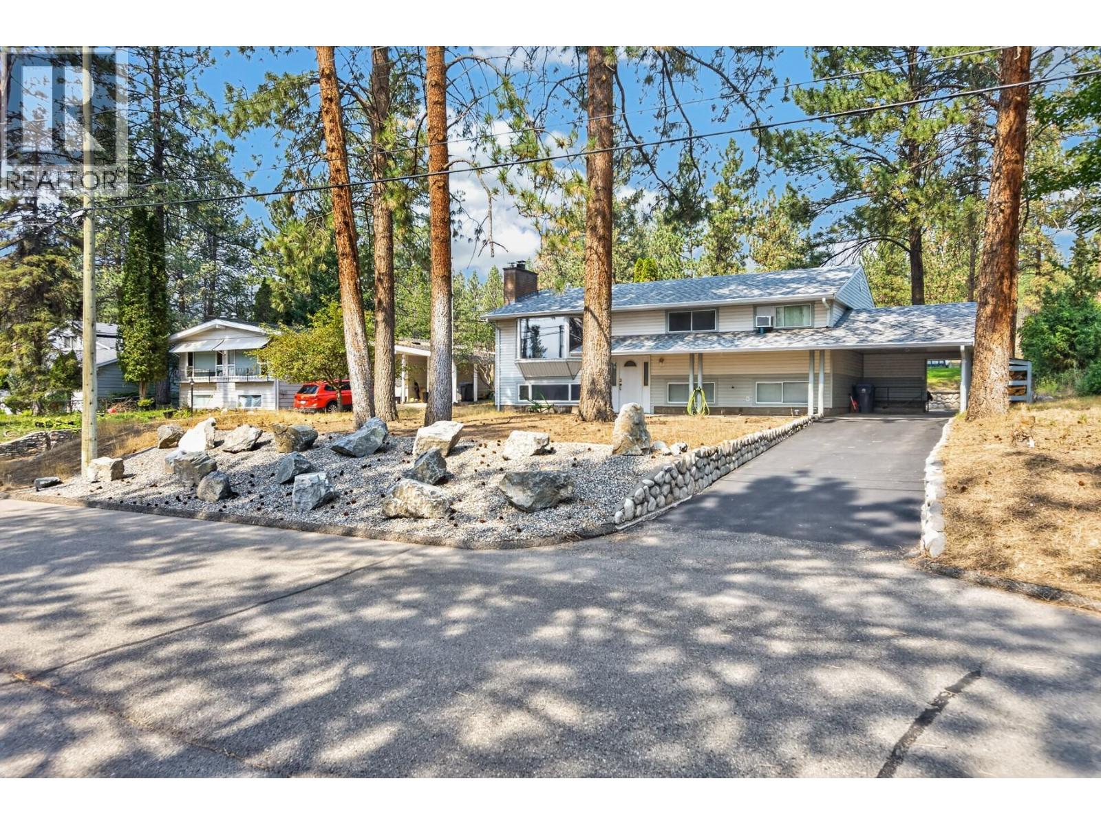 2063 Castillou Crescent, Merritt