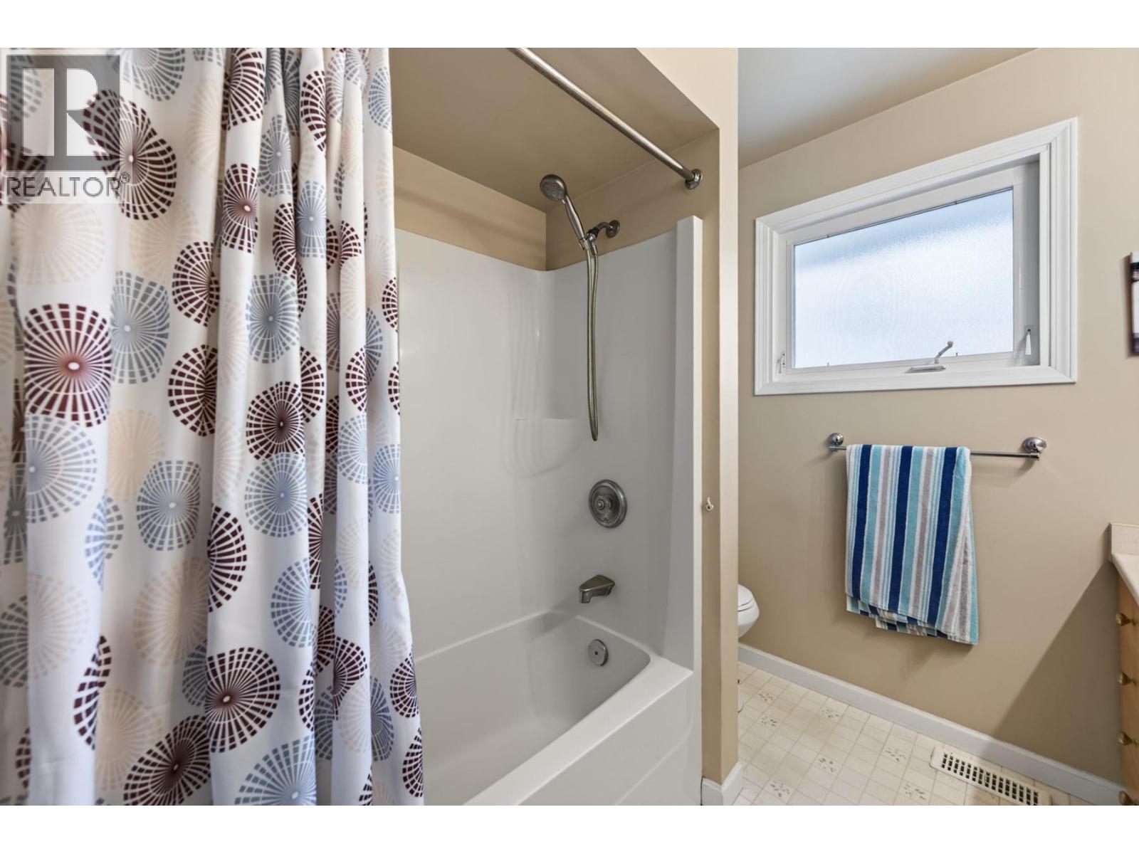 2063 Castillou Crescent, Merritt