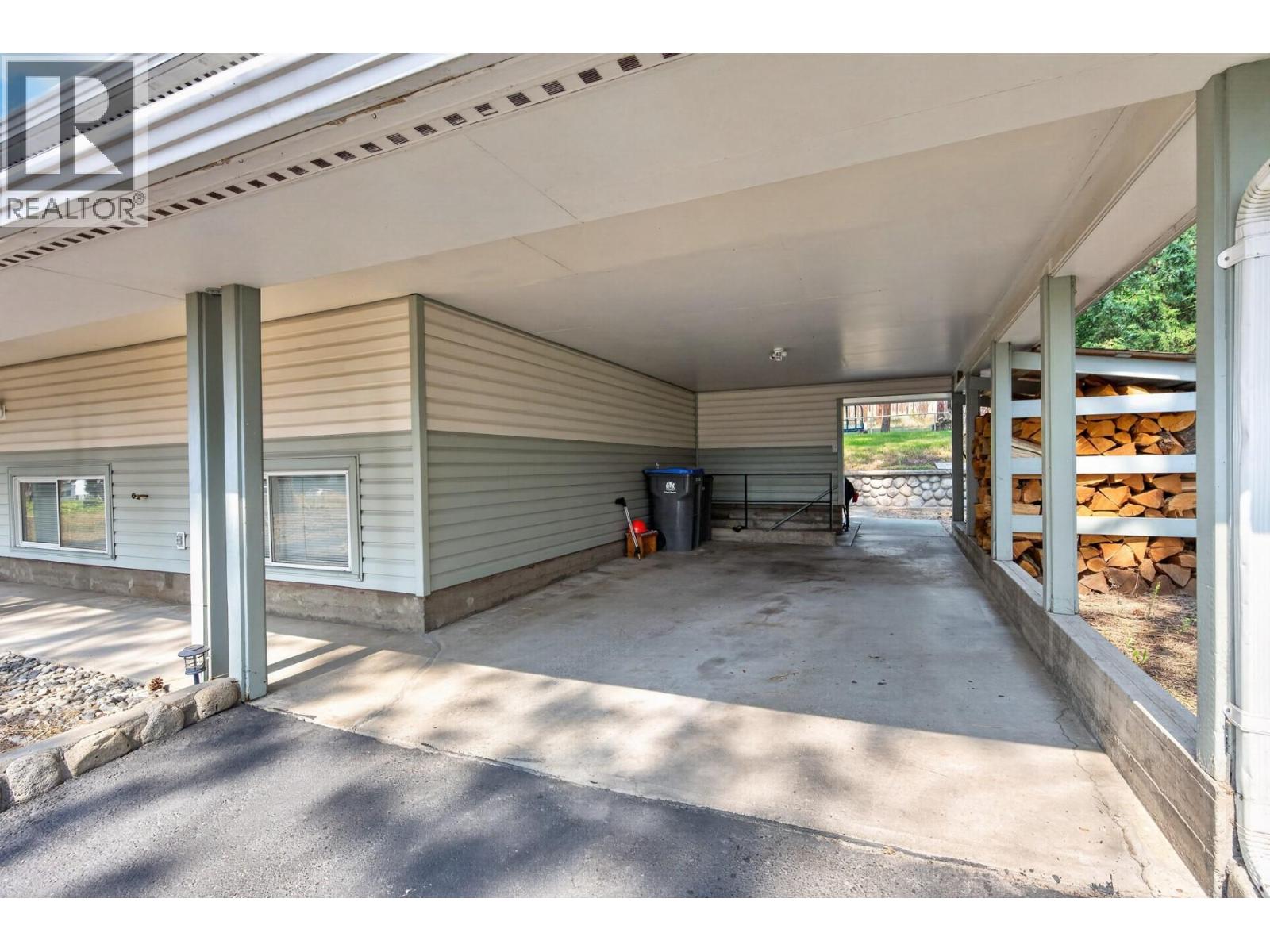 2063 Castillou Crescent, Merritt