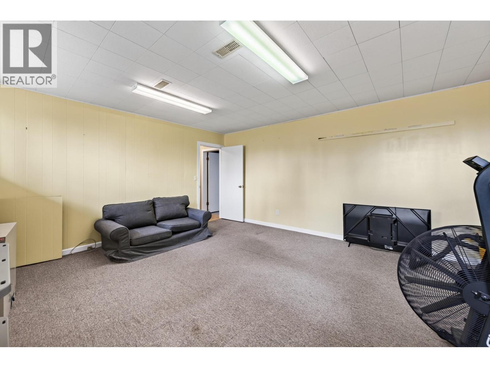 2063 Castillou Crescent, Merritt