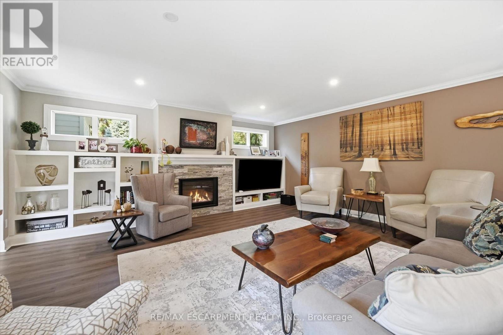 6 KERMAN AVENUE - Image 22