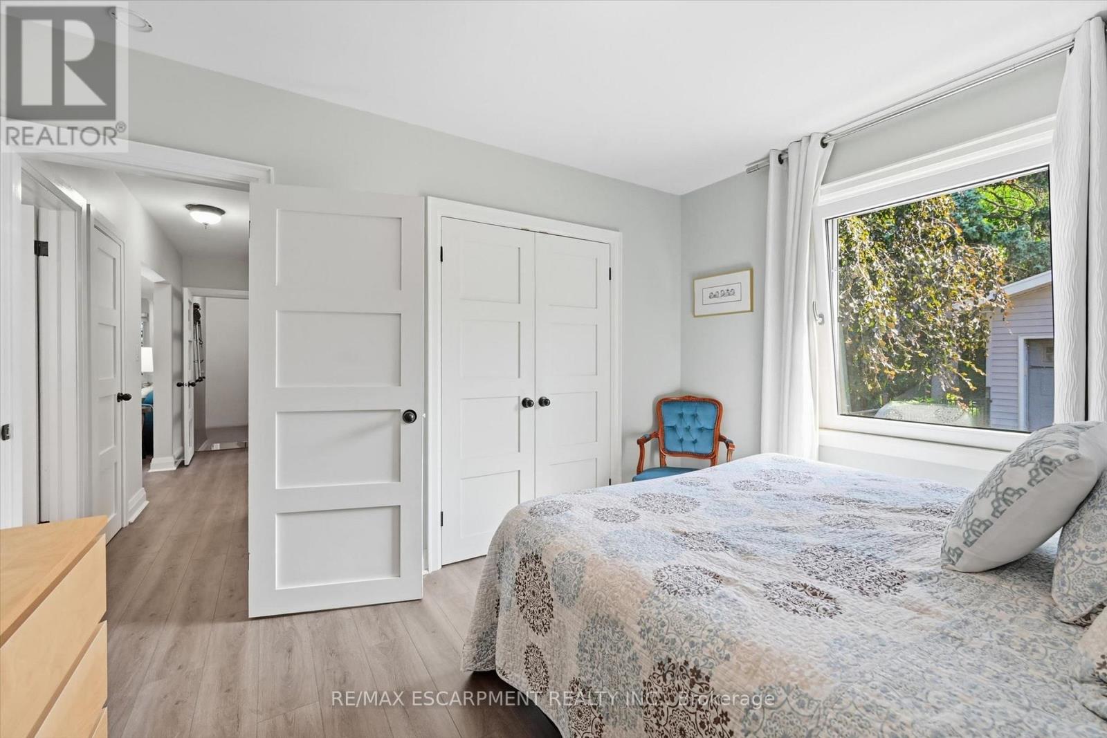 6 KERMAN AVENUE - Image 26