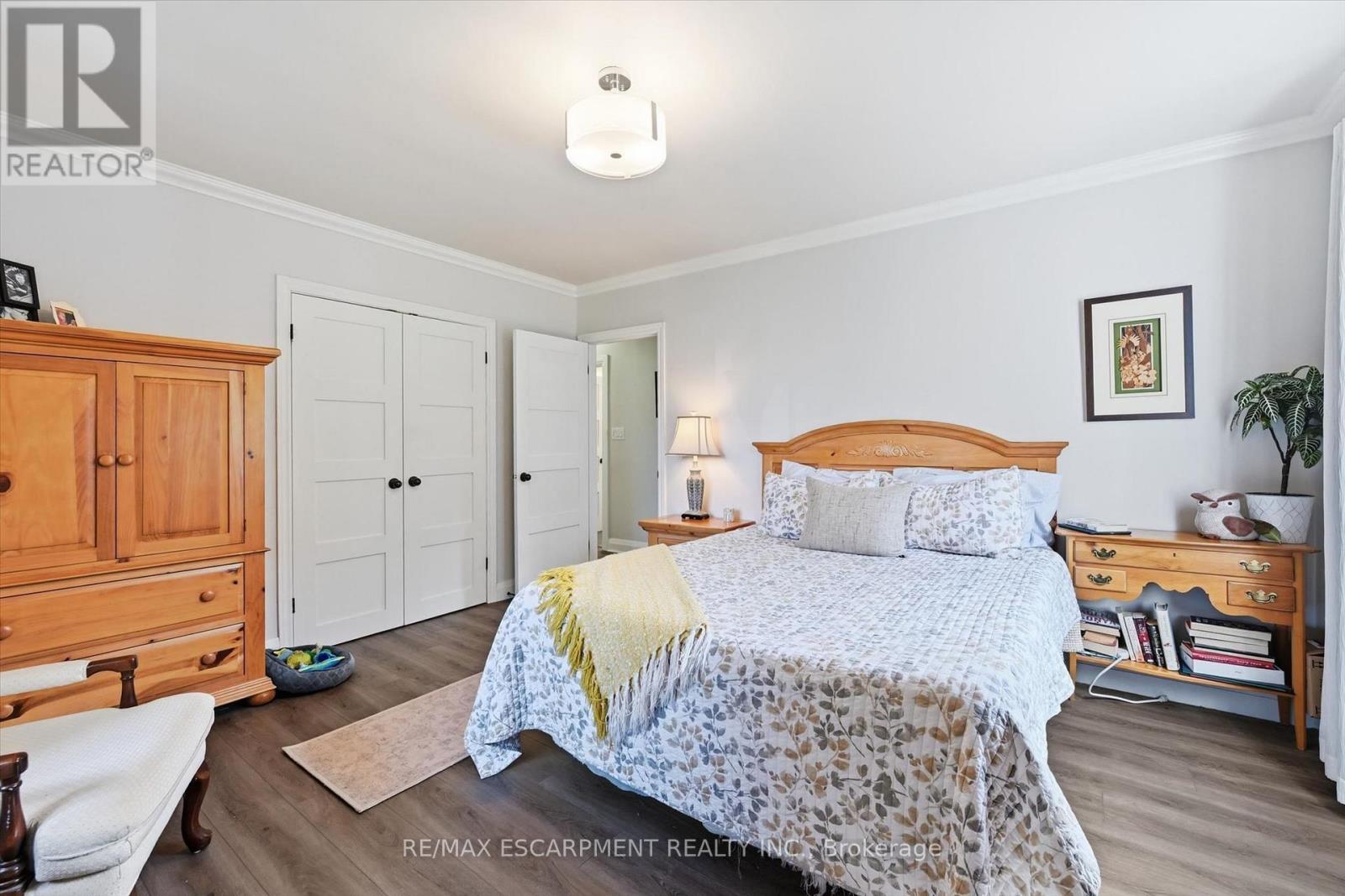 6 KERMAN AVENUE - Image 29