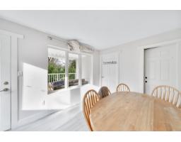 14339 74a Avenue, Surrey, BC V3W4C6 Photo 11