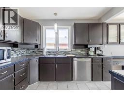 130 Chippewa Crescent W - photo 13