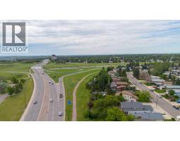 130 Chippewa Crescent W - photo 44