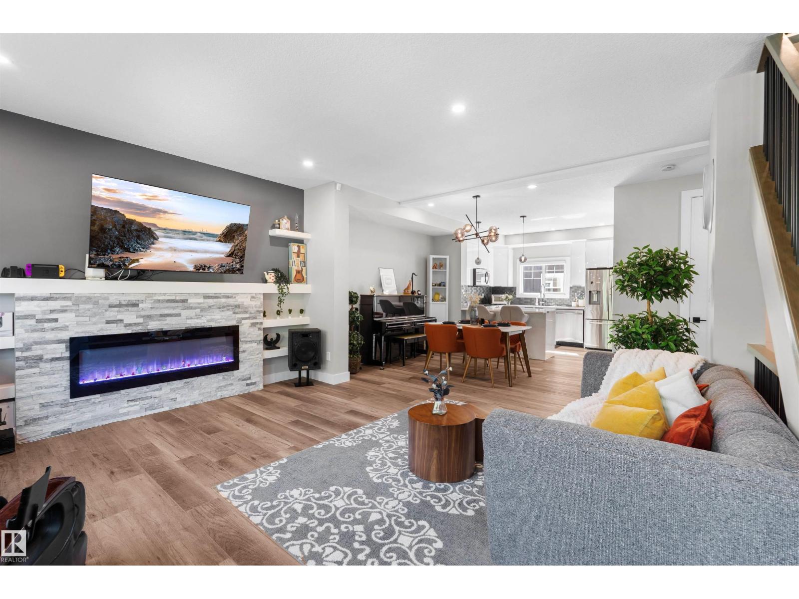 #64 230 EDGEMONT RD NW - 9