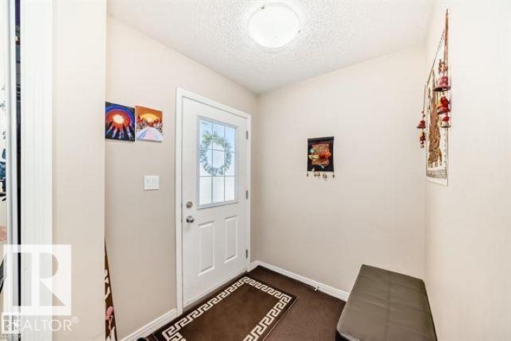 625 56 ST SW, Charlesworth, Edmonton photo 2