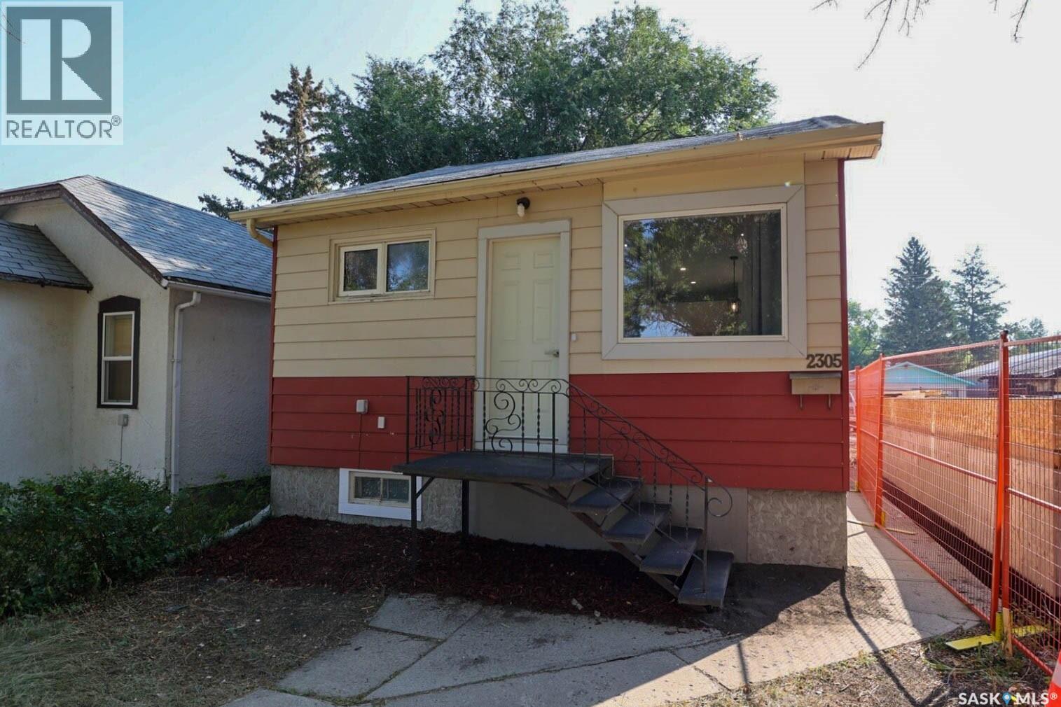 2305 McDonald STREET - 22