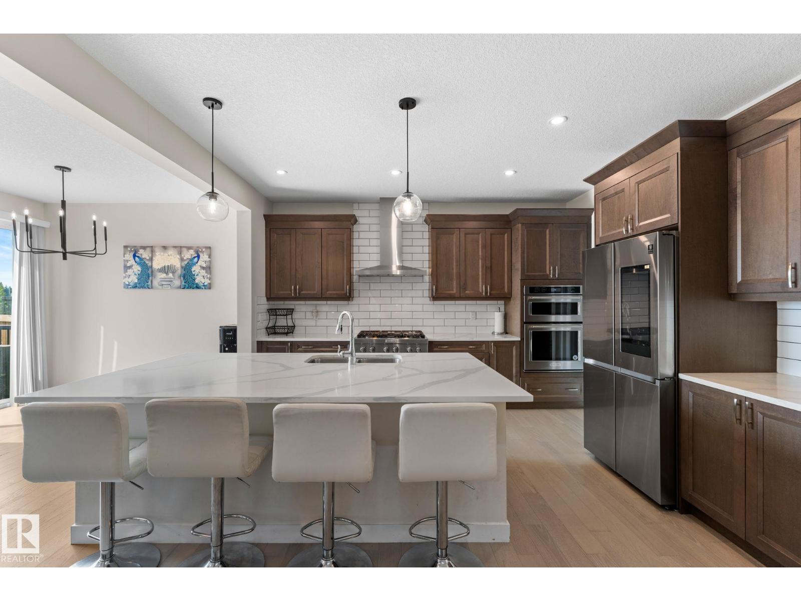 22373 92A AV NW - 11