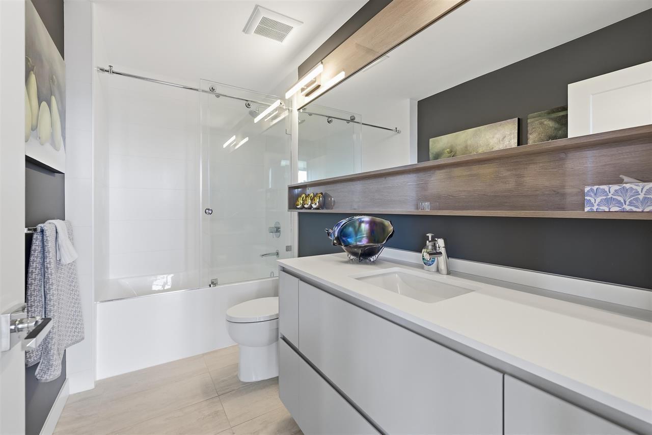 1103 1526 FINLAY STREET, White Rock