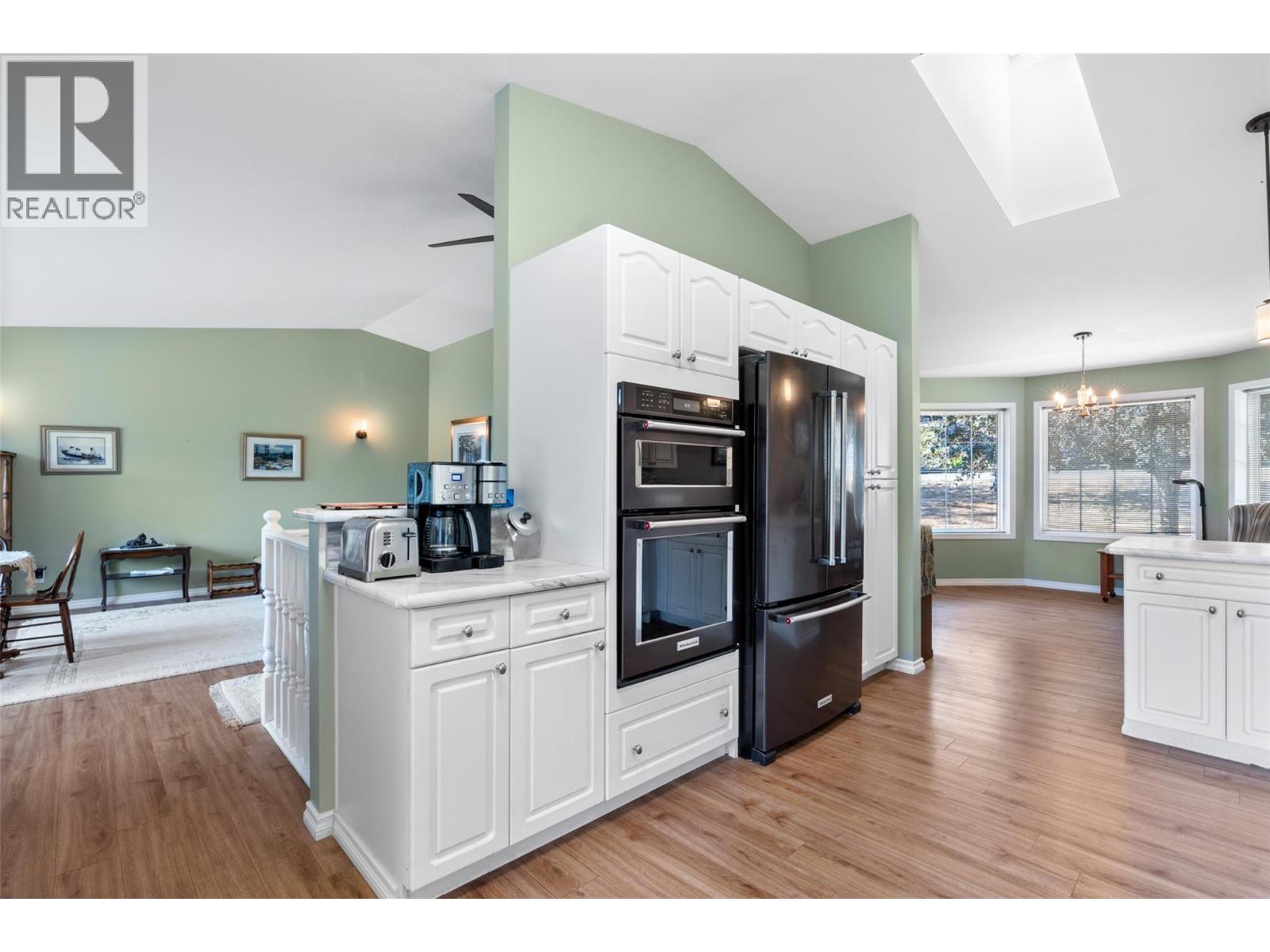 2371 Forest View Place, Blind Bay