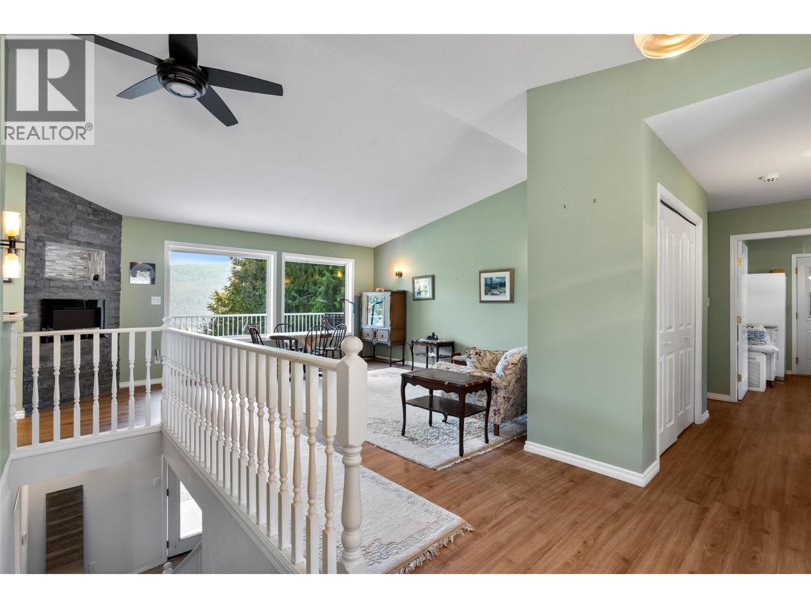 2371 Forest View Place, Blind Bay