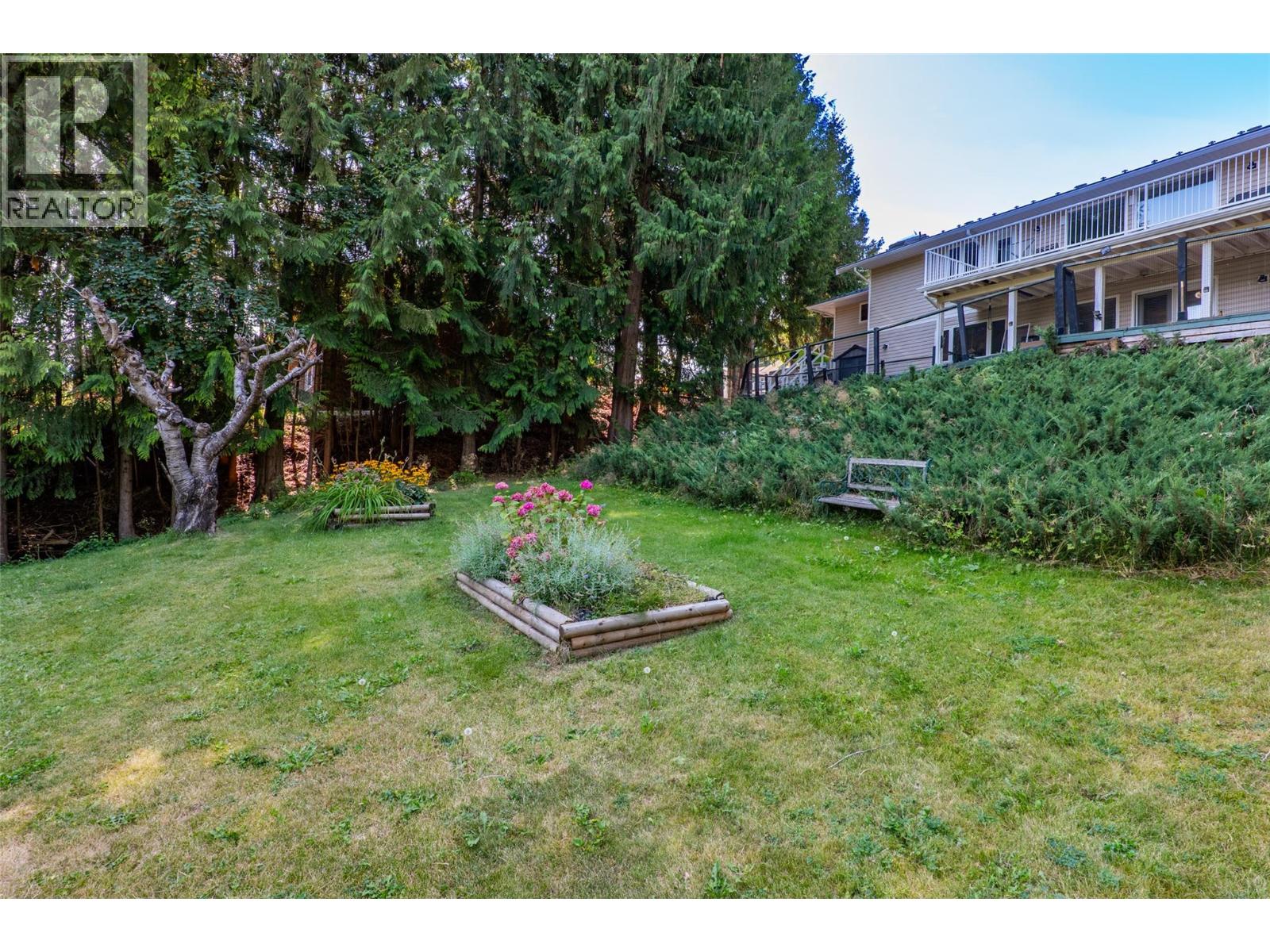 2371 Forest View Place, Blind Bay