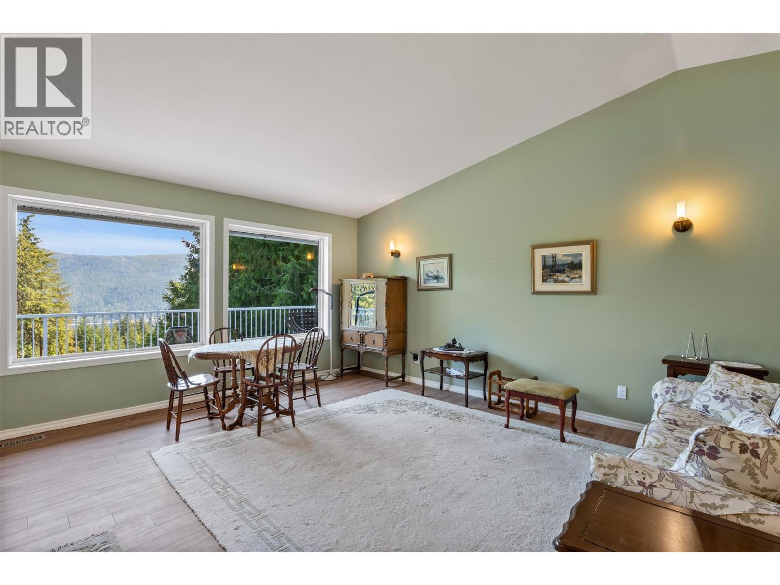 2371 Forest View Place, Blind Bay