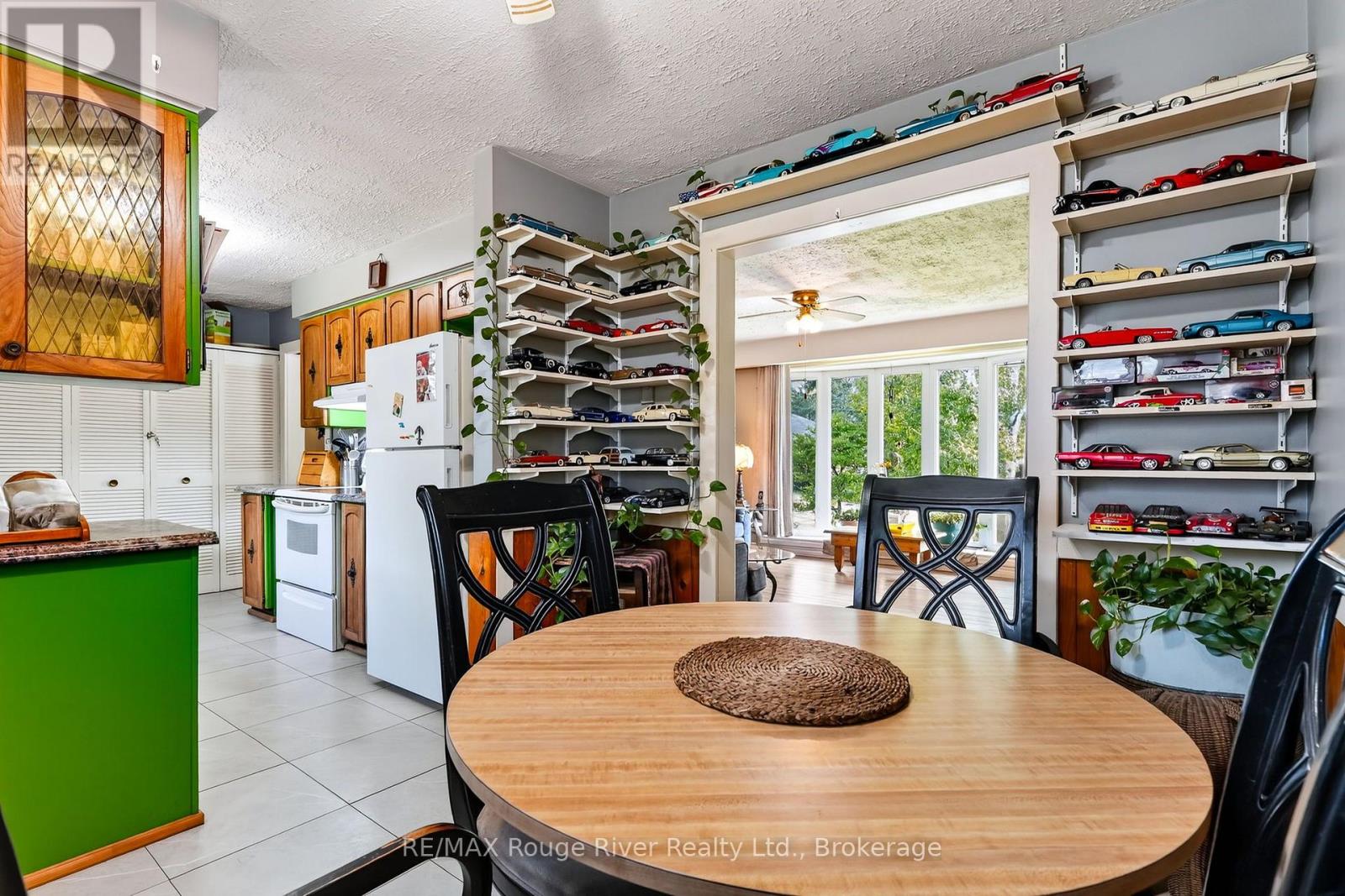 14 ELGIN STREET S - Image 15