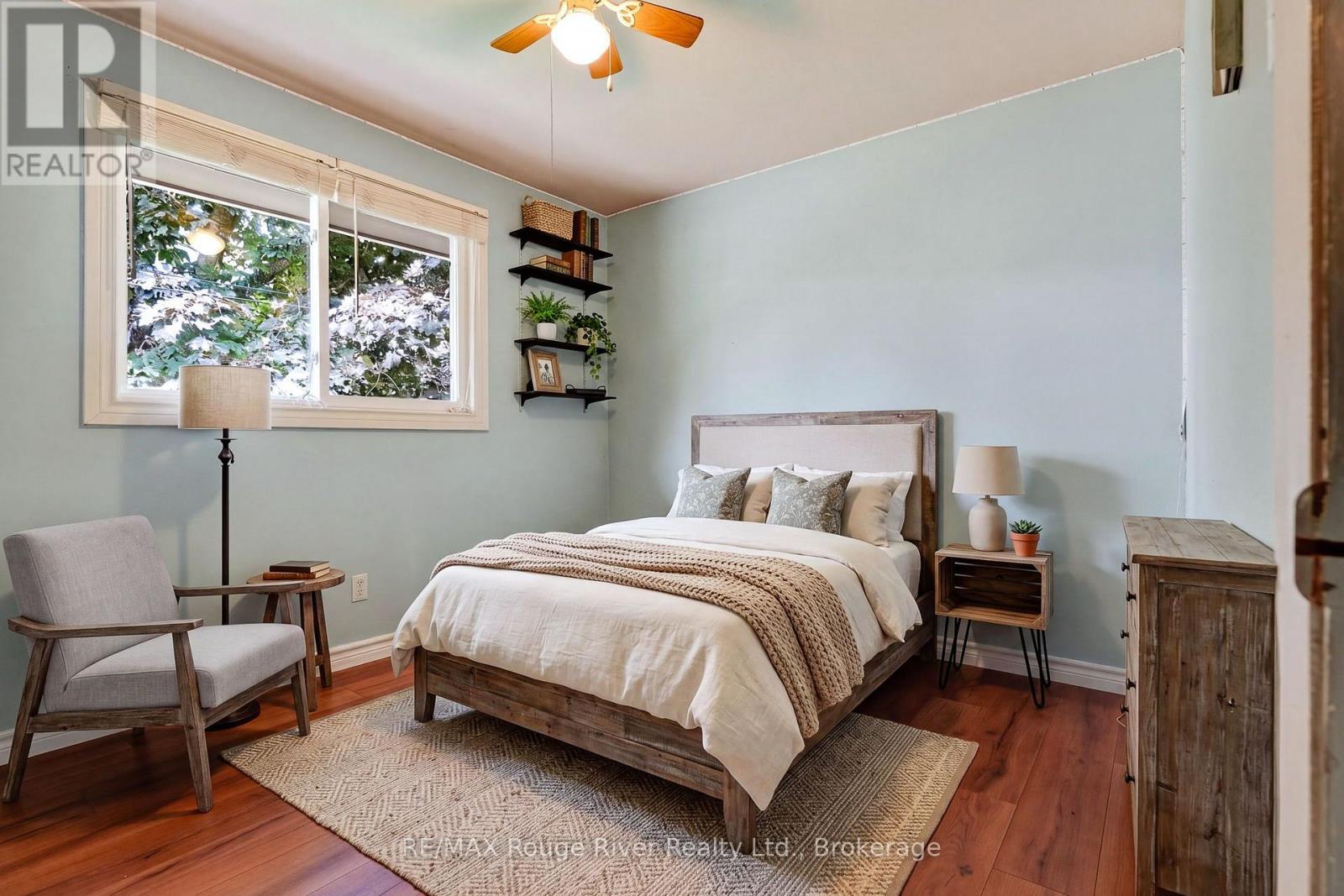14 ELGIN STREET S - 29