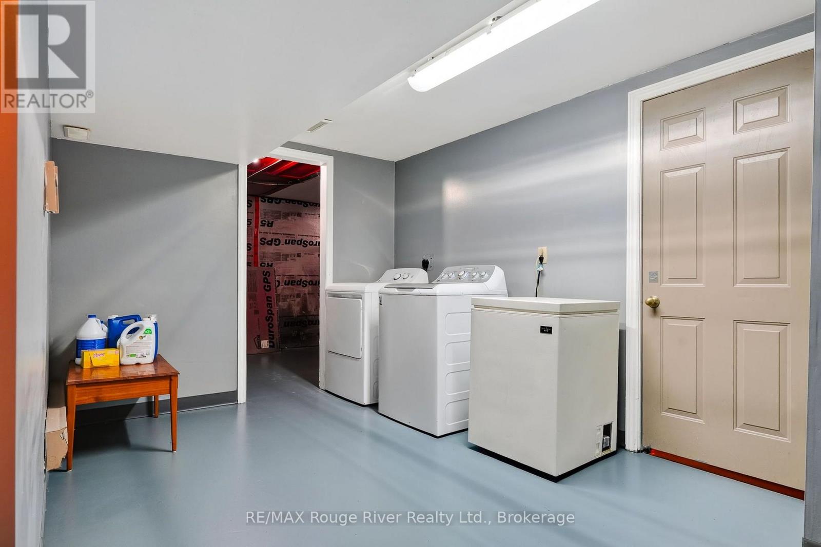 14 ELGIN STREET S - Image 44