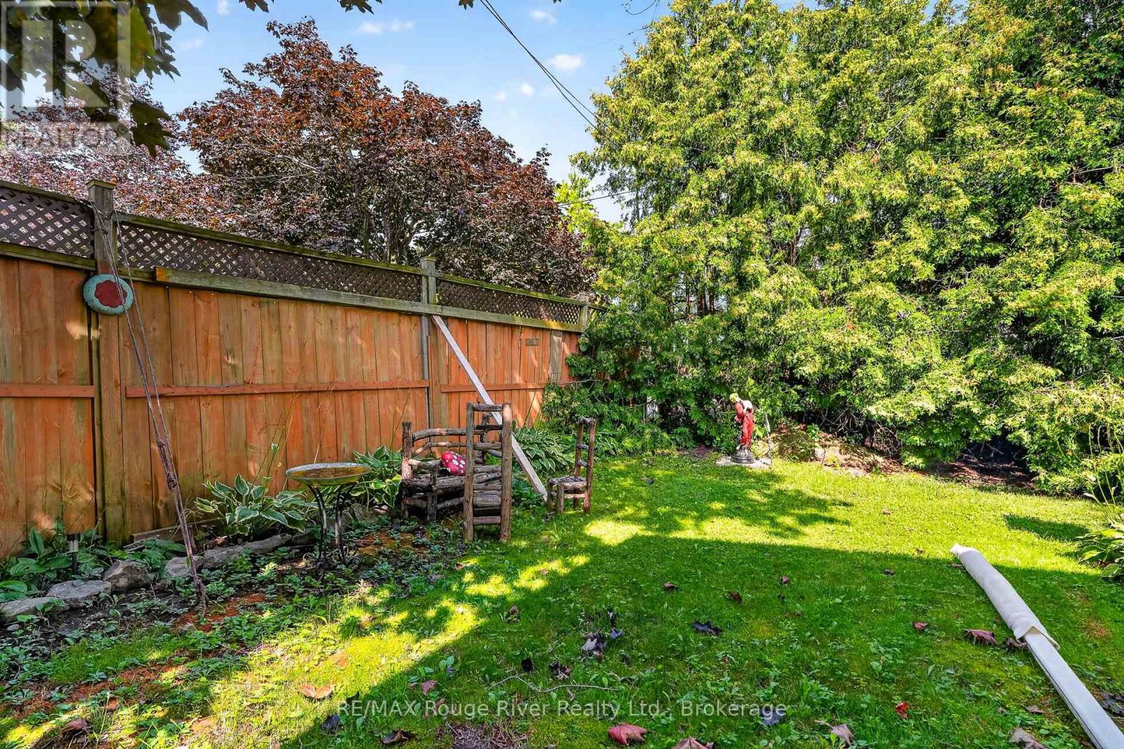 14 ELGIN STREET S - 47