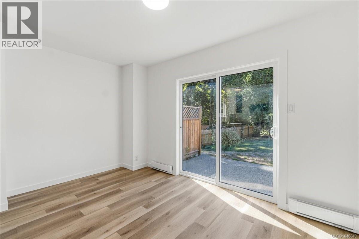 5753 Metral Dr, Nanaimo