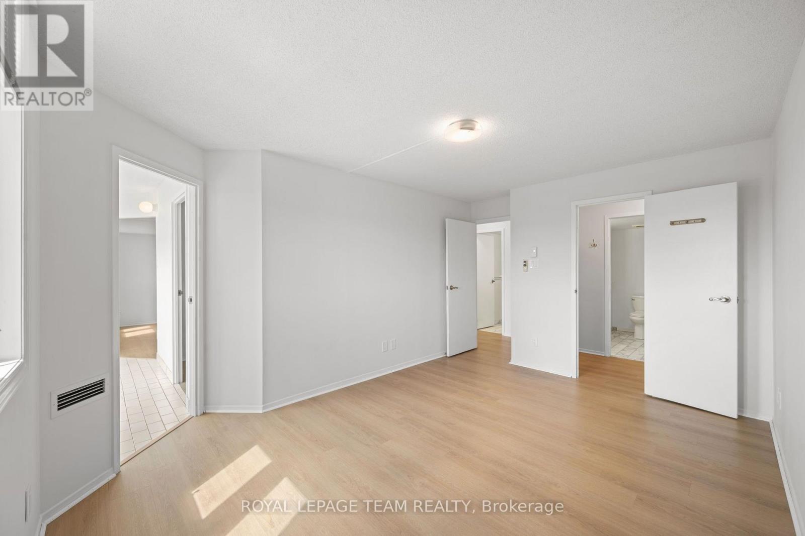 #719 1025 GRENON AVENUE - 20