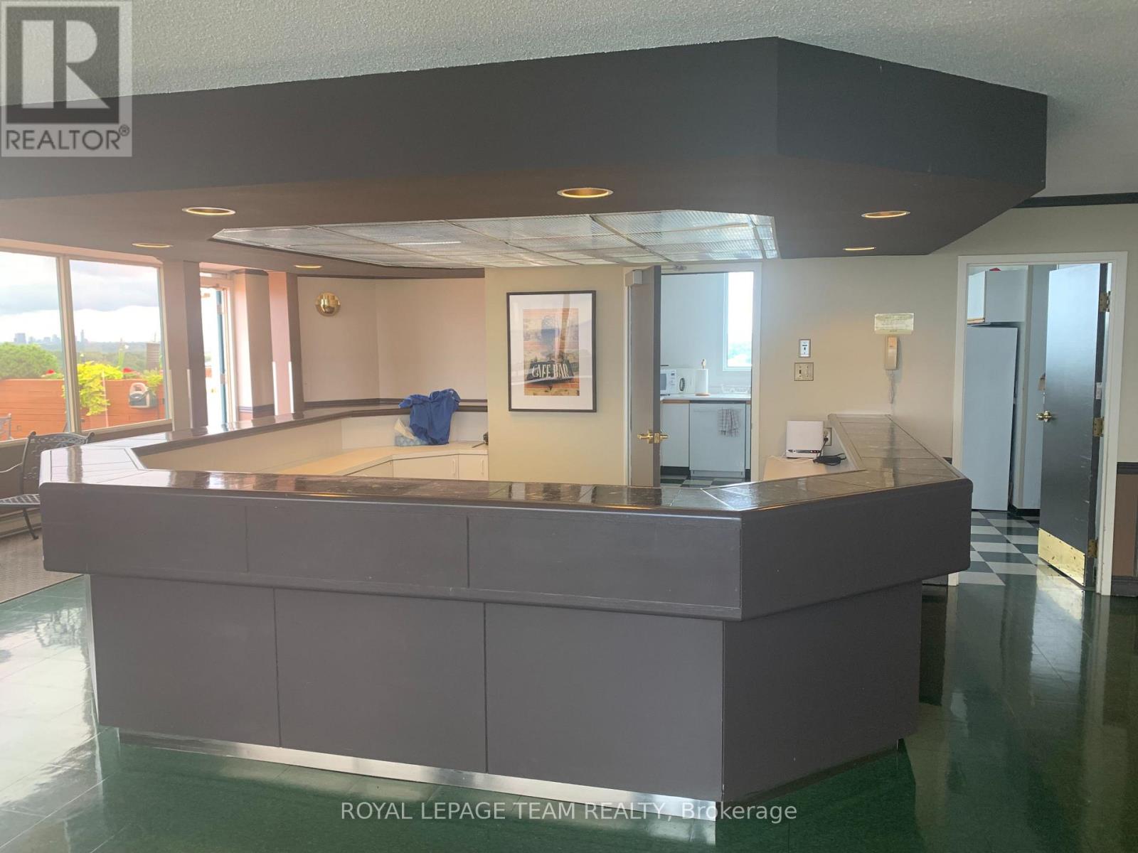 #719 1025 GRENON AVENUE - Image 38