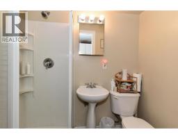 1412 Lawrence Avenue, Kelowna, BC V1Y6M8 Photo 29