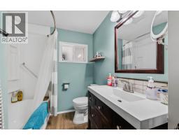 852 Riondel Road, Riondel, BC V0B1X0 Photo 24