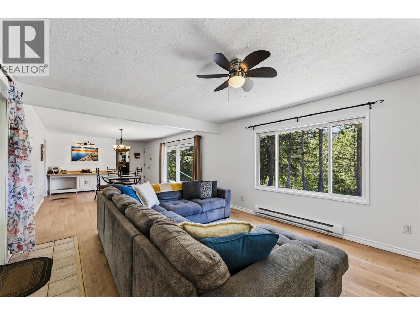 852 RIONDEL Road, Riondel