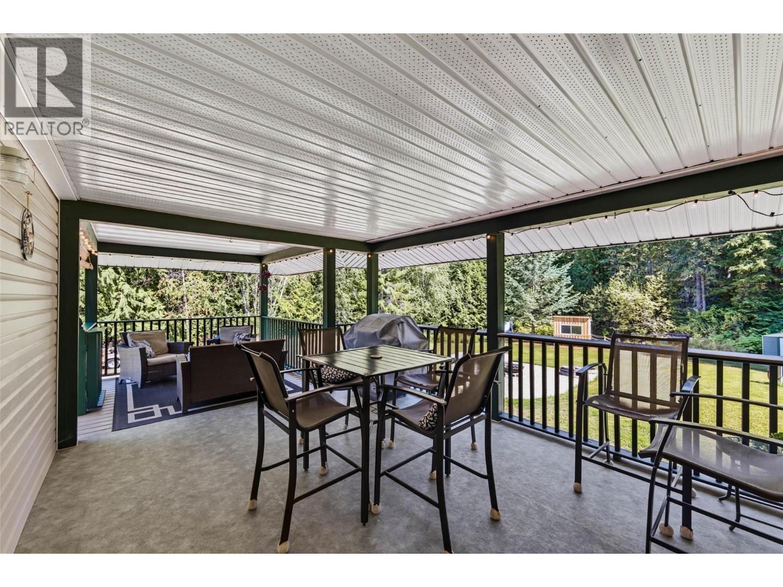 852 RIONDEL Road, Riondel