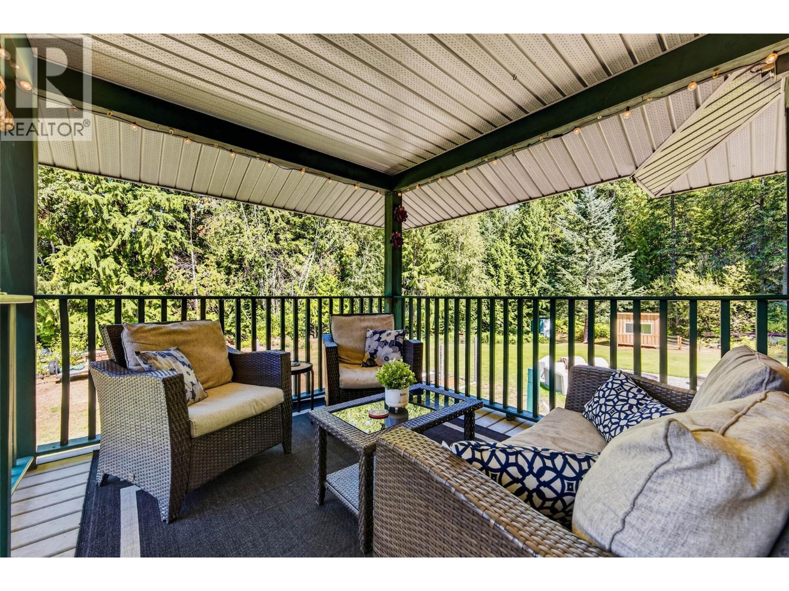 852 RIONDEL Road, Riondel